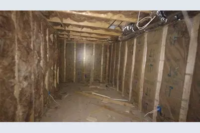 2535 Edwards Drive NW, Atlanta, GA 30318 - Photo 4