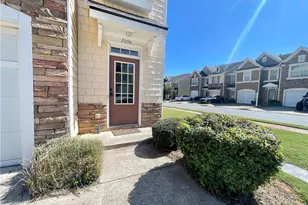 2090 Lakeshore Overlook Dr NW, Kennesaw, GA 30152 - Photo 4