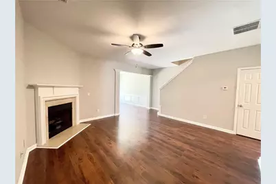 2090 Lakeshore Overlook Drive NW, Kennesaw, GA 30152 - Photo 8