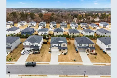 760 Sara Meadow Road, Loganville, GA 30052 - Photo 8