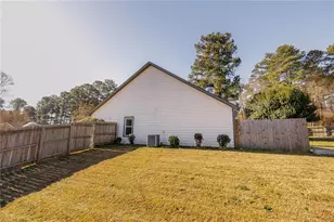 5790 Newberry Point Dr, Flowery Branch, GA 30542 - Photo 50