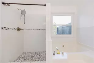 5790 Newberry Point Dr, Flowery Branch, GA 30542 - Photo 30