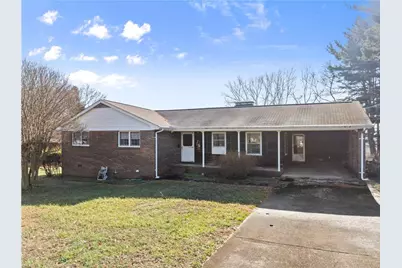 3750 Robinson Drive, Oakwood, GA 30566 - Photo 4