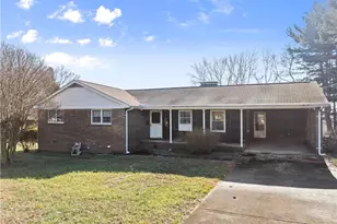 3750 Robinson Dr, Oakwood, GA 30566 - Photo 4