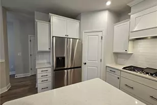 5030 Sierra Creek Dr, Hoschton, GA 30548 - Photo 8