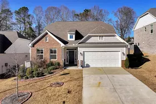 6968 Manchester Dr, Flowery Branch, GA 30542 - Photo 2