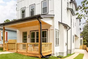 1044 Martin St, Atlanta, GA 30315 - Photo 2