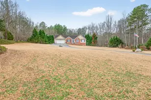 3910 Piney Brook Dr, Loganville, GA 30052 - Photo 8