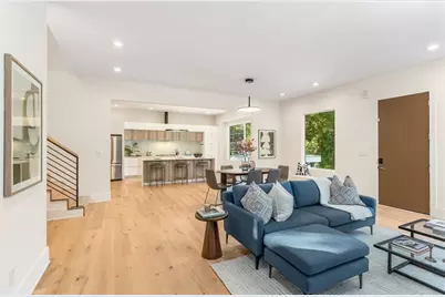 1045 Shepherds Lane NE, Atlanta, GA 30324 - Photo 12