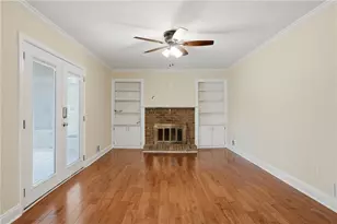 521 Rue Montaigne, Stone Mountain, GA 30083 - Photo 10