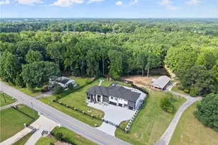 1336 Azalea Dr, Lawrenceville, GA 30043 - Photo 120