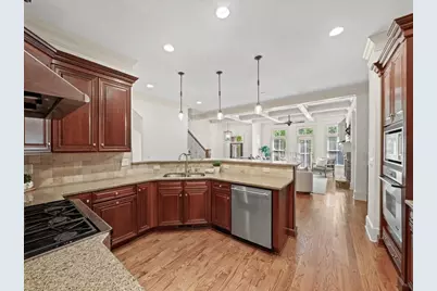 3043 Stone Gate Drive NE, Atlanta, GA 30324 - Photo 10