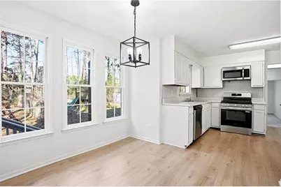 8692 Twin Oaks Drive, Jonesboro, GA 30236 - Photo 8