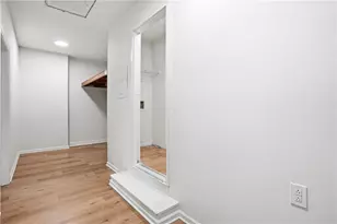 8692 Twin Oaks Dr, Jonesboro, GA 30236 - Photo 10