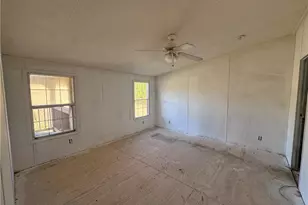 196 Westmoreland Meadows Dr, Cleveland, GA 30528 - Photo 4