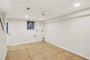 8234 Dawn Dr, Jonesboro, GA 30236 - Photo 26