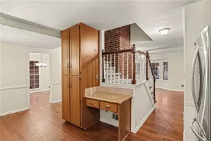 8234 Dawn Dr, Jonesboro, GA 30236 - Photo 12