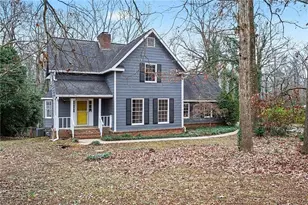 8234 Dawn Dr, Jonesboro, GA 30236 - Photo 2