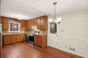 8234 Dawn Dr, Jonesboro, GA 30236 - Photo 10