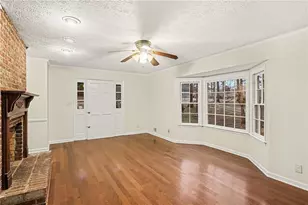 8234 Dawn Dr, Jonesboro, GA 30236 - Photo 6