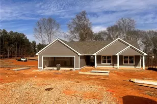 211 Rachel Ln, Hartwell, GA 30643 - Photo 2
