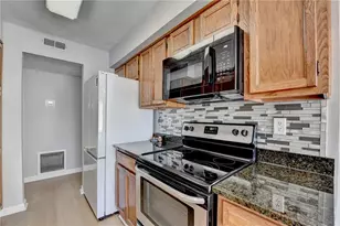 1304 Glenleaf Dr, Peachtree Corners, GA 30092 - Photo 18