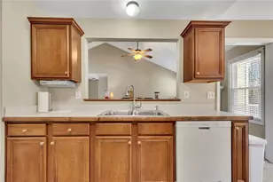 6935 Autumn Hills Dr, Cumming, GA 30028 - Photo 20