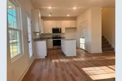 32 Joseph Lane, Hartwell, GA 30643 - Photo 2