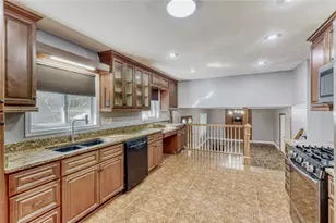 2201 Colonial Oak Way, Stone Mountain, GA 30087 - Photo 14