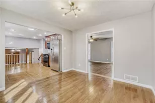 2201 Colonial Oak Way, Stone Mountain, GA 30087 - Photo 18