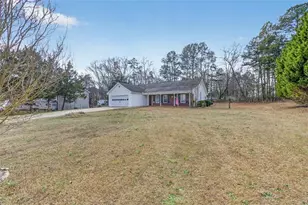 701 Muirfield Dr, Winder, GA 30680 - Photo 4