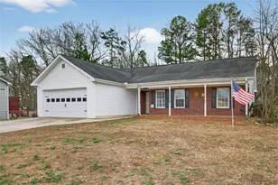 701 Muirfield Dr, Winder, GA 30680 - Photo 2