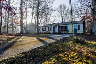 194 Boulevard St, Cleveland, GA 30528 - Photo 2