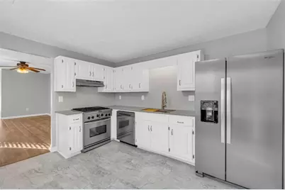 145 E Oak Street E, Lawrenceville, GA 30046 - Photo 8