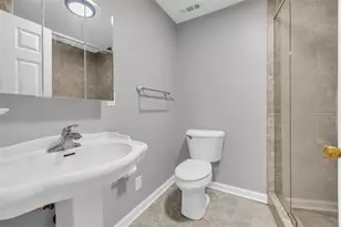 145 E Oak Street E, Lawrenceville, GA 30046 - Photo 18