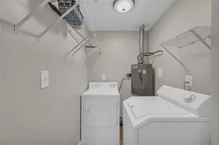 145 E Oak Street E, Lawrenceville, GA 30046 - Photo 16