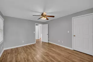 145 E Oak Street E, Lawrenceville, GA 30046 - Photo 12