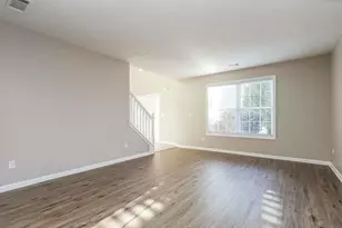 1028 Levista Dr, Locust Grove, GA 30248 - Photo 4