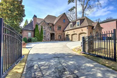 4076 Peachtree Dunwoody Road NE, Atlanta, GA 30342 - Photo 2