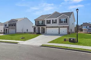 73 Weymouth Dr, Locust Grove, GA 30248 - Photo 2