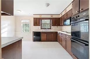 1548 Sprayberry Dr, Marietta, GA 30066 - Photo 2