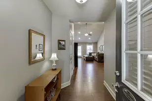 5652 Leaf Ridge Ln, Buford, GA 30518 - Photo 4