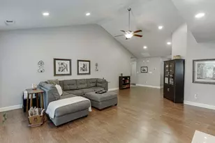 5652 Leaf Ridge Ln, Buford, GA 30518 - Photo 8