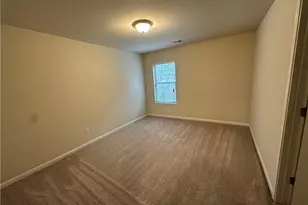 376 Pernell Dr, Hampton, GA 30228 - Photo 1