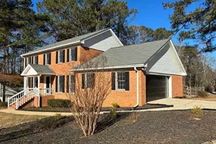 560 Clubhouse Dr, Conyers, GA 30094 - Photo 2