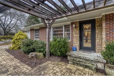 905 Milam Circle, Clarkston, GA 30021 - Photo 4