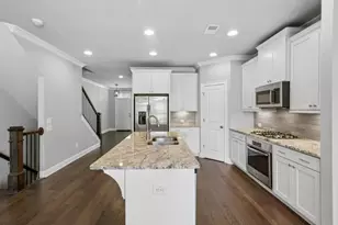 3899 Glenview Club Ln, Duluth, GA 30097 - Photo 14