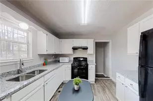 3053 Botany Dr, Jonesboro, GA 30236 - Photo 2