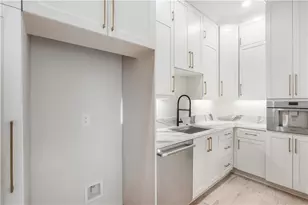 238 Brooke Dr, Alpharetta, GA 30009 - Photo 10