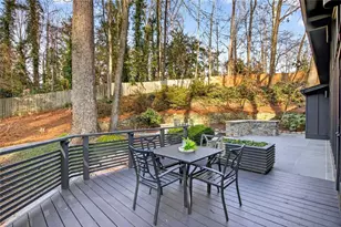 550 Forest Hills Dr, Atlanta, GA 30342 - Photo 46